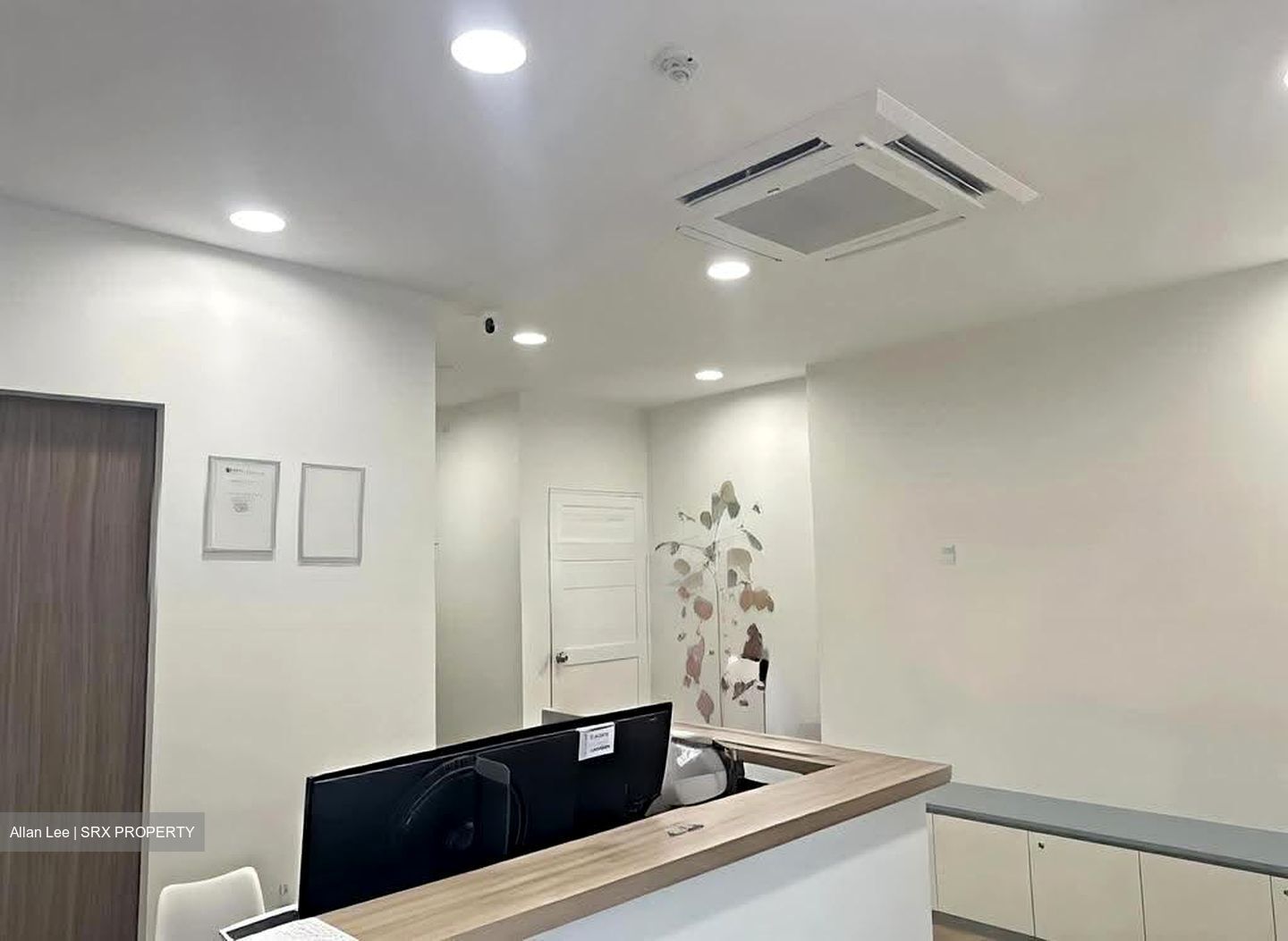 Ansar Garden (D16), Retail #617583321